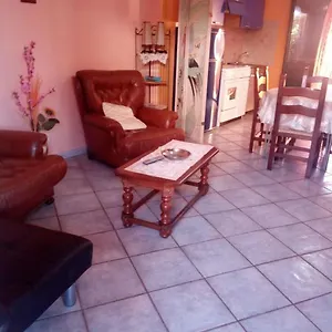 Nocleg ze śniadaniem Sa Domu Sarda Casa Piscinas